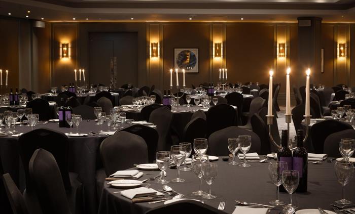 Ballroom Dinner Set